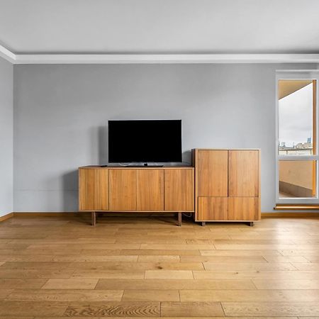 Wola Tower - 60M2, Balcony With City View, Parks Nearby - By Rentujemy Warsaw Luaran gambar