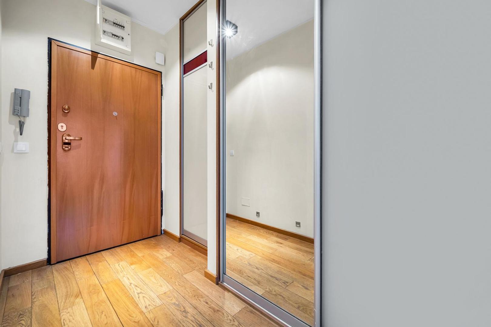 Wola Tower - 60M2, Balcony With City View, Parks Nearby - By Rentujemy Warsaw Luaran gambar