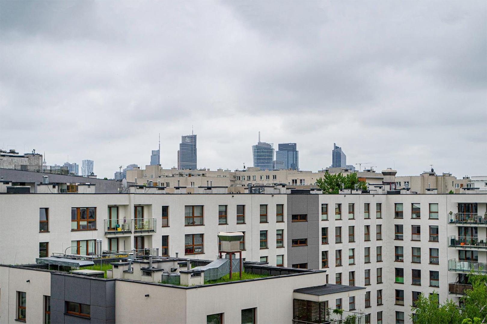 Wola Tower - 60M2, Balcony With City View, Parks Nearby - By Rentujemy Warsaw Luaran gambar
