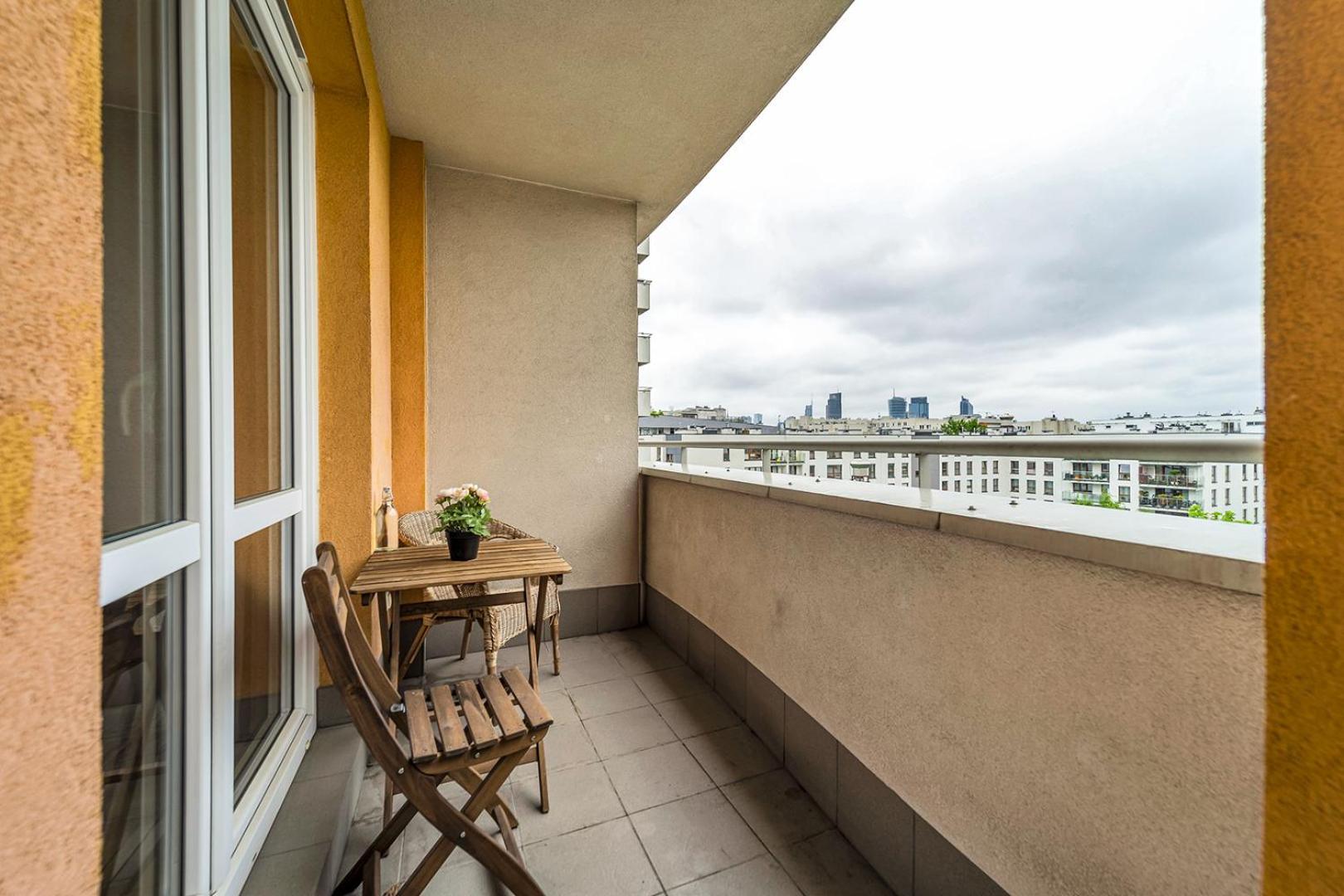 Wola Tower - 60M2, Balcony With City View, Parks Nearby - By Rentujemy Warsaw Luaran gambar